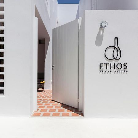 Ethos Vegan Suites Fira  Zewnętrze zdjęcie